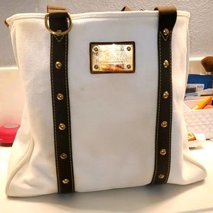 Authentic Louis Vuitton Antigua Cabas GM